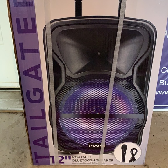 Portable blue tooth speaker - Picture 3 of 3